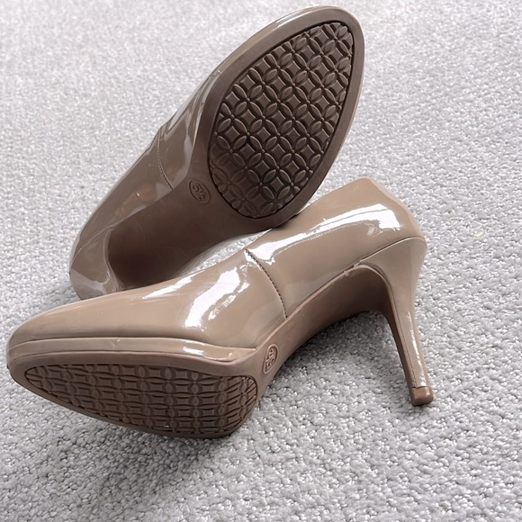 Merona Heels - Picture 3 of 3